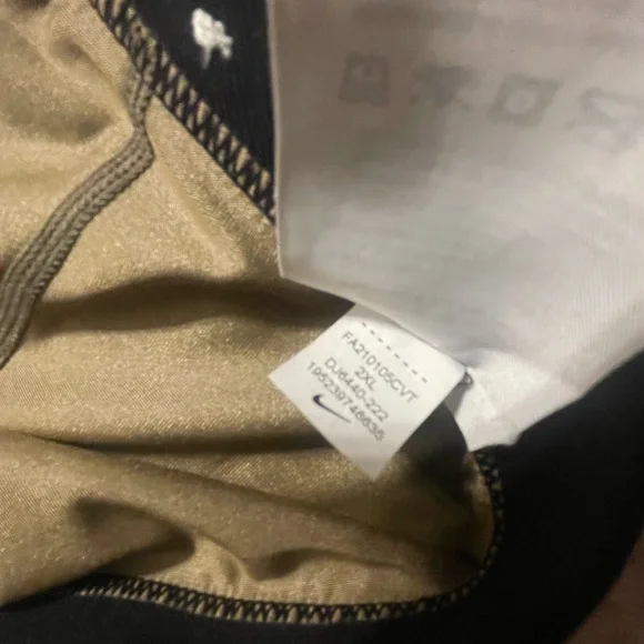 Nike Pro Dri-FIT Orange Shorts - Picture 3 of 3